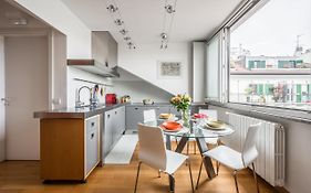tHE Orange Attic - Navigli Area